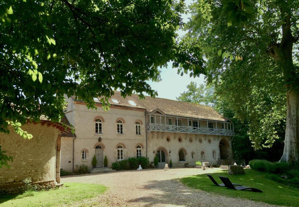 Maison d'Hôtes Moulin Saint Julien 1303 Rue De La Reine Blanche, 45160 Olivet