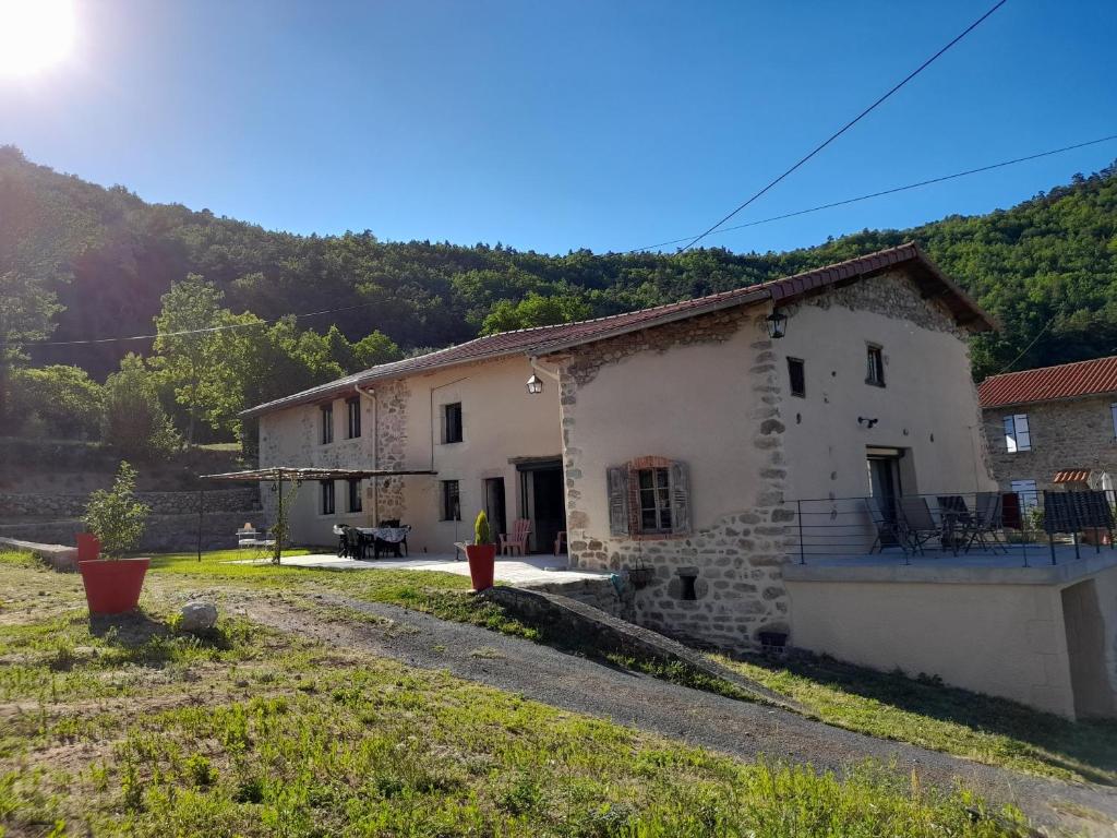 B&B / Chambre d'hôtes Maison de Nant Nant 43800 Vorey