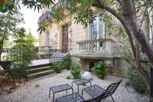 B&B / Chambre d'hôtes Maison Douce Arles 1 Bd Georges Clémenceau 13200 Arles Provence-Alpes-Côte d\'Azur