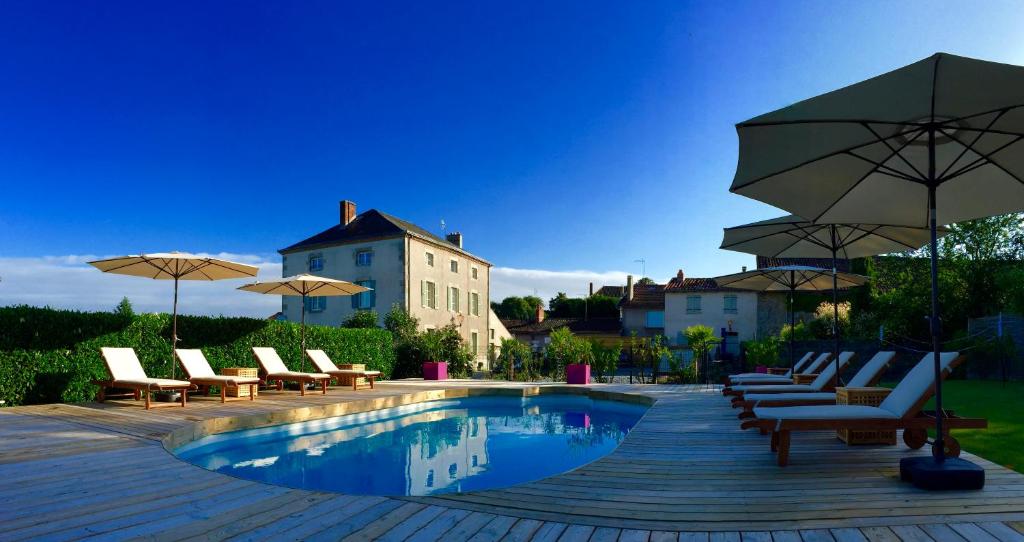 Maison Hirondelles Hôtes 3 Rue du Lavoir, 87330 Mézières-sur-Issoire