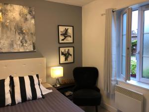 B&B / Chambre d'hôtes Maison Quatre Freres 2 BIS rue Edouard Lanon 27400 Louviers Normandie