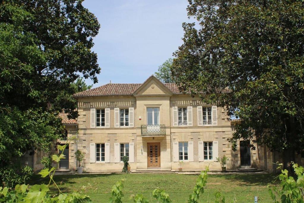 B&B / Chambre d'hôtes Malis Castera 10 lieu dit Castéra 33420 Saint-Jean-de-Blaignac