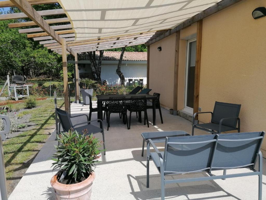 Manderley 21310 Arceau