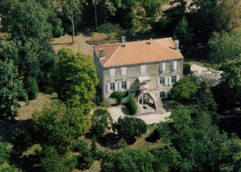 Manoir Angle 5 Impasse Du Chateau, 17470 Blanzay-sur-Boutonne