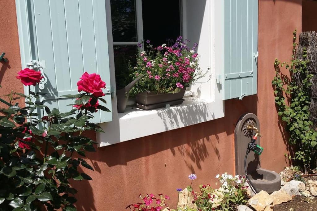 Manoir de la Nogrie - Chambre de charme 2 à 4 personnes - Piscine chauffée sur domaine 5 étoiles