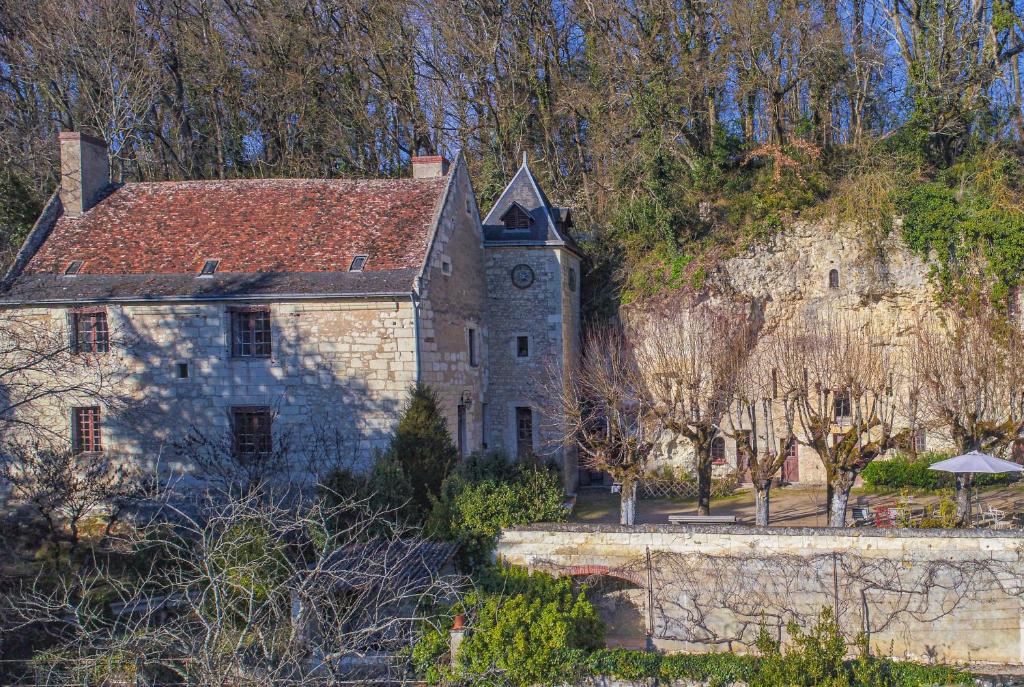 B&B / Chambre d'hôtes Manoir de la Salle du Roc 69 Route de Vierzon 41400 Bourré