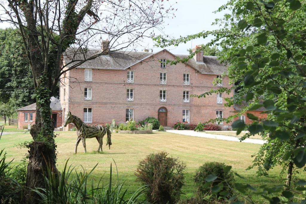 B&B / Chambre d'hôtes Manoir du Taillis haras du taillis 61470 Heugon