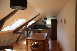 B&B / Chambre d'hôtes Manoir Théas Rd 936 64390 Barraute-Camu Aquitaine