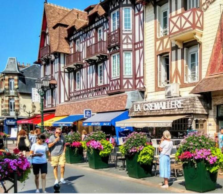 Mas au Cœur de La Provence & SPA 13760 Saint-Cannat