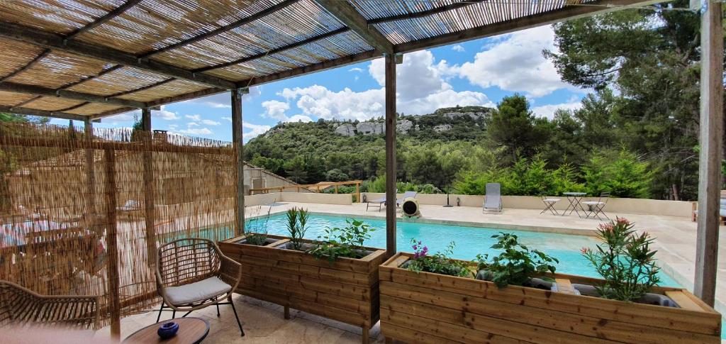 B&B / Chambre d'hôtes MAS DE LA FADETO Quartier du Chevrier 13520 Les Baux-de-Provence