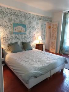 Mas Palegry chambre double avec vue sur jardin