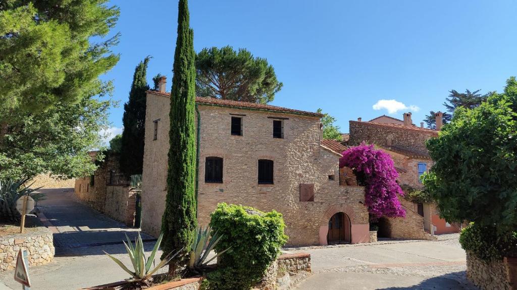 B&B / Chambre d'hôtes Mas Peu Del Causse 6 carrer del Canigo Sainte-Colombe de la Commanderie 66300 Thuir