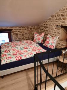 B&B / Chambre d'hôtes Mill D'Arx Aux Noyers 71250 Château Bourgogne