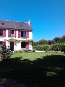 B&B / Chambre d'hôtes Mme Teurtroy, Chambres d'Hôtes La Prairie 32 Route de Benodet 29950 Gouesnach Bretagne