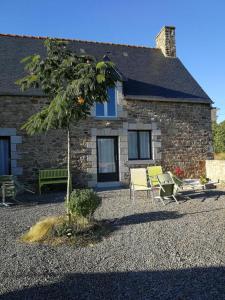 B&B / Chambre d'hôtes Mont Voyageur 4 Chardrain 35610 Sains Bretagne