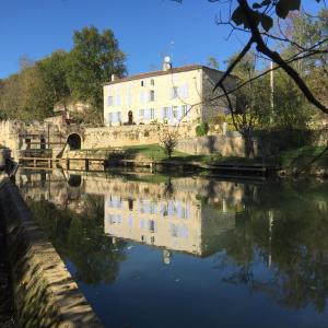 B&B / Chambre d'hôtes Moulin de Bapaumes Lieu Dit Bapaume s/n 47600 Nérac Aquitaine