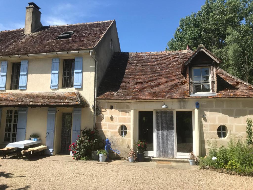 B&B / Chambre d'hôtes Moulin en Route Rue de Maine 30 72600 Blèves