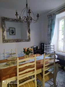 B&B / Chambre d'hôtes Mountain View Townhouse Quillan 12 Rue Anatole France 11500 Quillan Languedoc-Roussillon