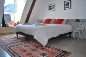 B&B / Chambre d'hôtes Natangora 18 bis rue Droite 12330 Marcillac-Vallon Midi-Pyrénées