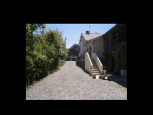 No. 5 Plaisance