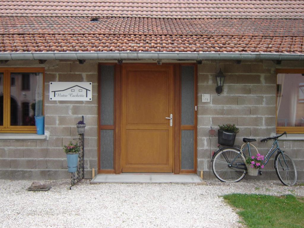 B&B / Chambre d'hôtes Notre Cachette 659 rue de la gare 88430 Biffontaine