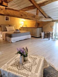 B&B / Chambre d'hôtes o le zen 13 Rue du Four 85210 Saint-Juire-Champgillon Pays de la Loire