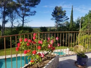 B&B / Chambre d'hôtes Ô Tilia d'Azur Chemin du Puits Allée du Rucher 06330 Roquefort-les-Pins Provence-Alpes-Côte d\'Azur