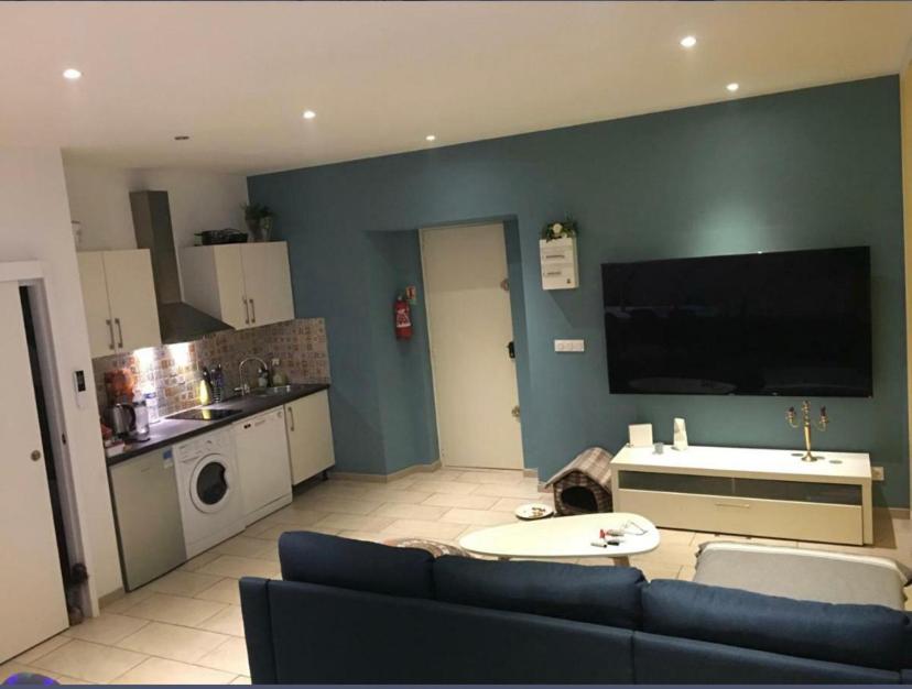 Paris Luxury Guest House - CDG Aéroport 95700 Roissy-en-France