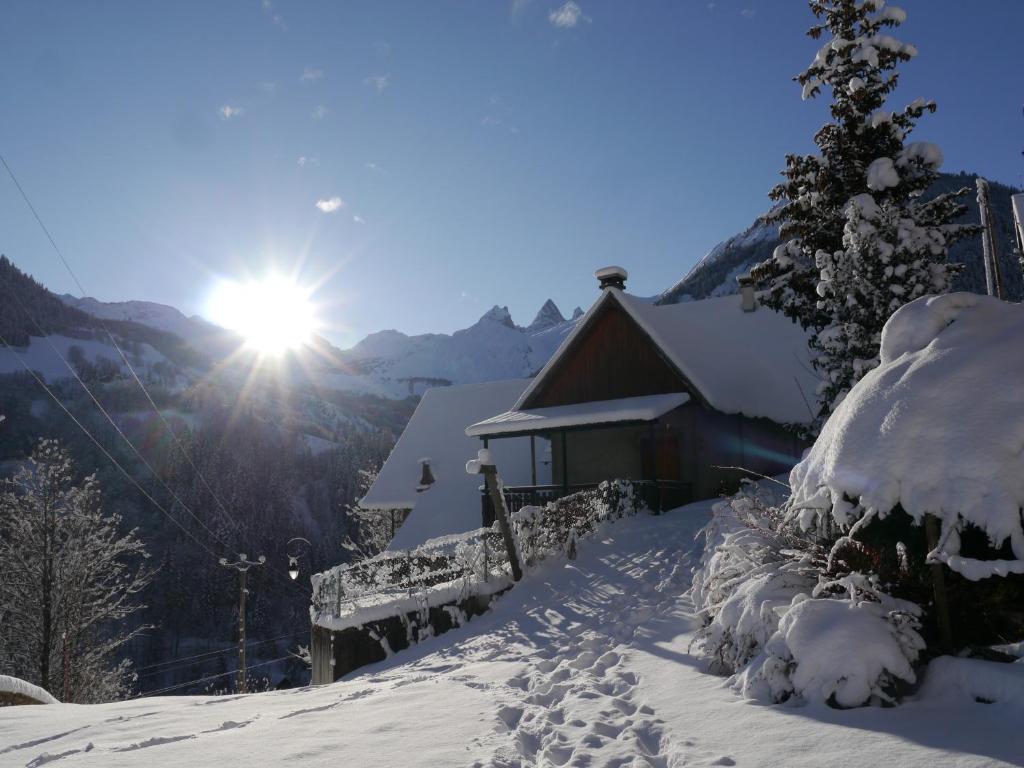 B&B / Chambre d'hôtes PedalPowder 264 CHEMIN DES SALLANCHES 73530 Montrond