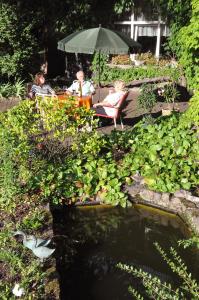 B&B / Chambre d'hôtes Pension Johanna Rheinuferstrasse 13 65385 Assmannshausen Hesse