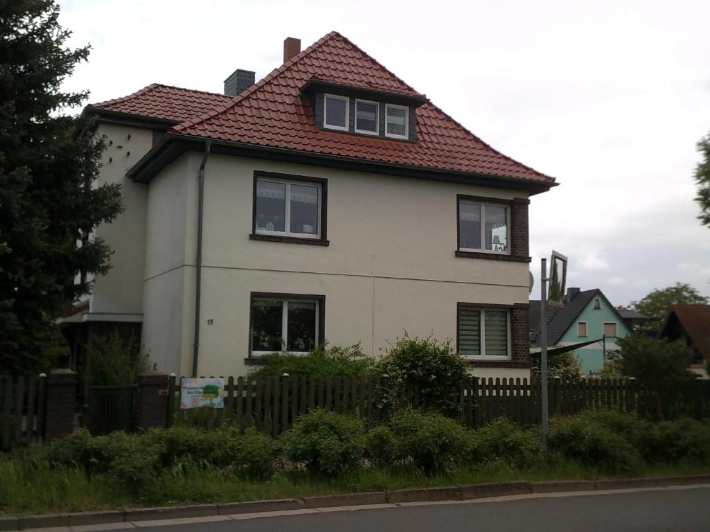 Pension-Nussbaum Elbenauer Straße 15 OT Grünewalde, 39218 Grünewalde