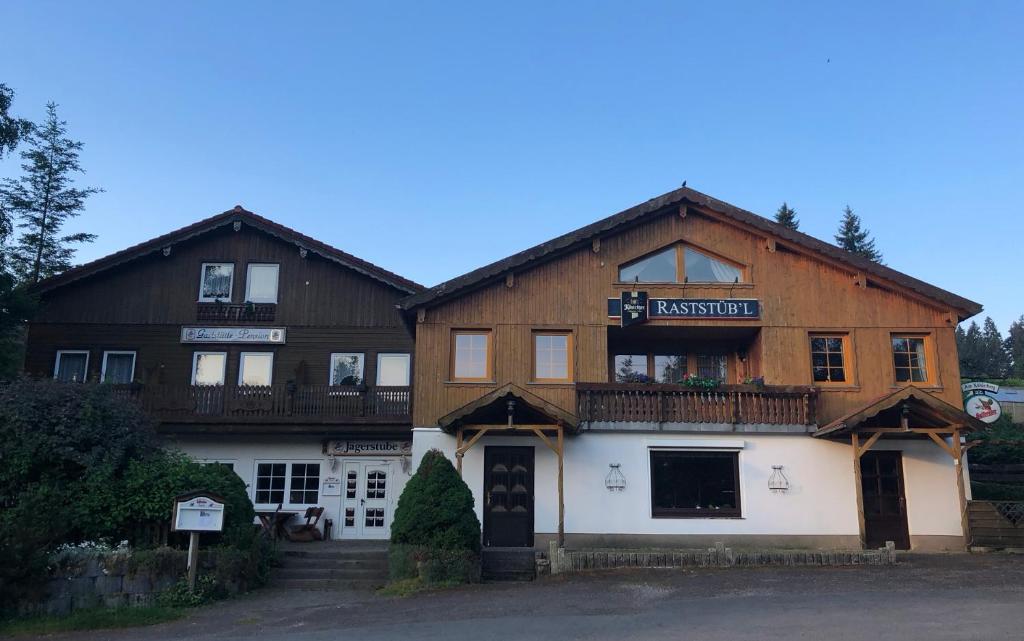 B&B / Chambre d'hôtes Pension Raststüb'l Köhlerbergstrasse 3 38875 Sorge