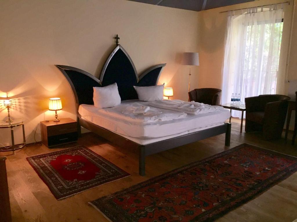 B&B / Chambre d'hôtes Pension Tempelhof Burgemeisterstr. 2 12099 Berlin