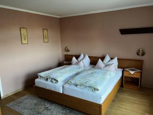 B&B / Chambre d'hôtes Pension Zur Mühle Baitzer Str.22 14806 Fredersdorf -1