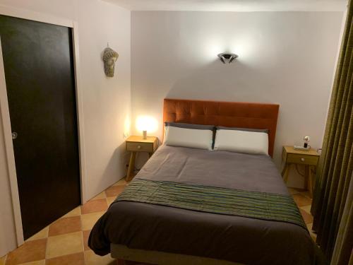 PILA & BED Montpellier Centre Corum Comédie - Chambre calme climatisée - Quiet air-conditioned room