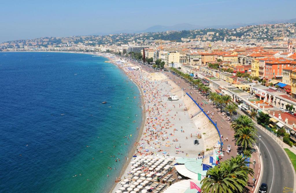 Private Room with Amazing Panaromic View and Balcony 5 Avenue Charles Félix Fracchia, 06300 Nice