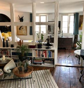 B&B / Chambre d'hôtes Quai 17 Maison d'hôtes 17 Quai Saint-nicolas / 2 Rue d'or 67000 Strasbourg Alsace