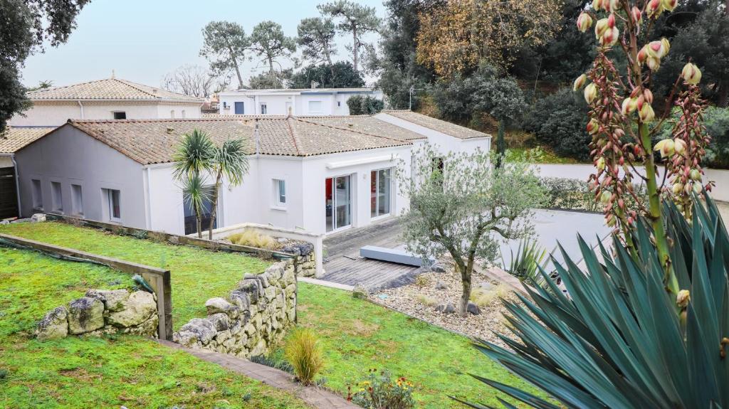R & R BERGERAC