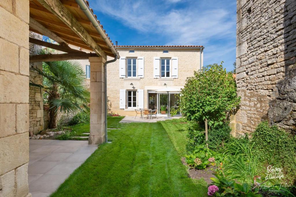 Rêves d'Autise 2 Rue des Noisetiers, 85240 Nieul-sur-lʼAutise