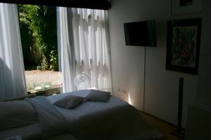 Room Art Lovers