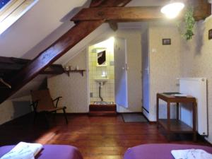 B&B / Chambre d'hôtes Sans Parure : Chambre d'hôte Les Beauffes 63700 Buxières-sous-Montaigut Auvergne