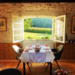Sans Souci Bed and Breakfast with Restaurant