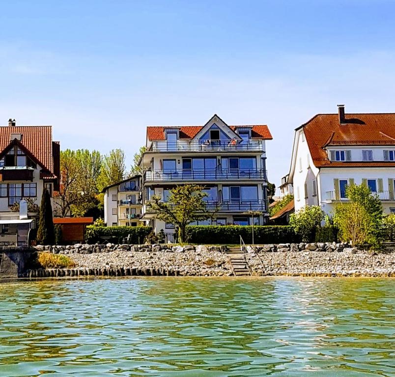 B&B / Chambre d'hôtes See genießen - Haus Seeblick Seestraße-West 28 88090 Immenstaad am Bodensee