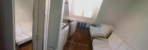 Single room Paris Arc de Triomphe