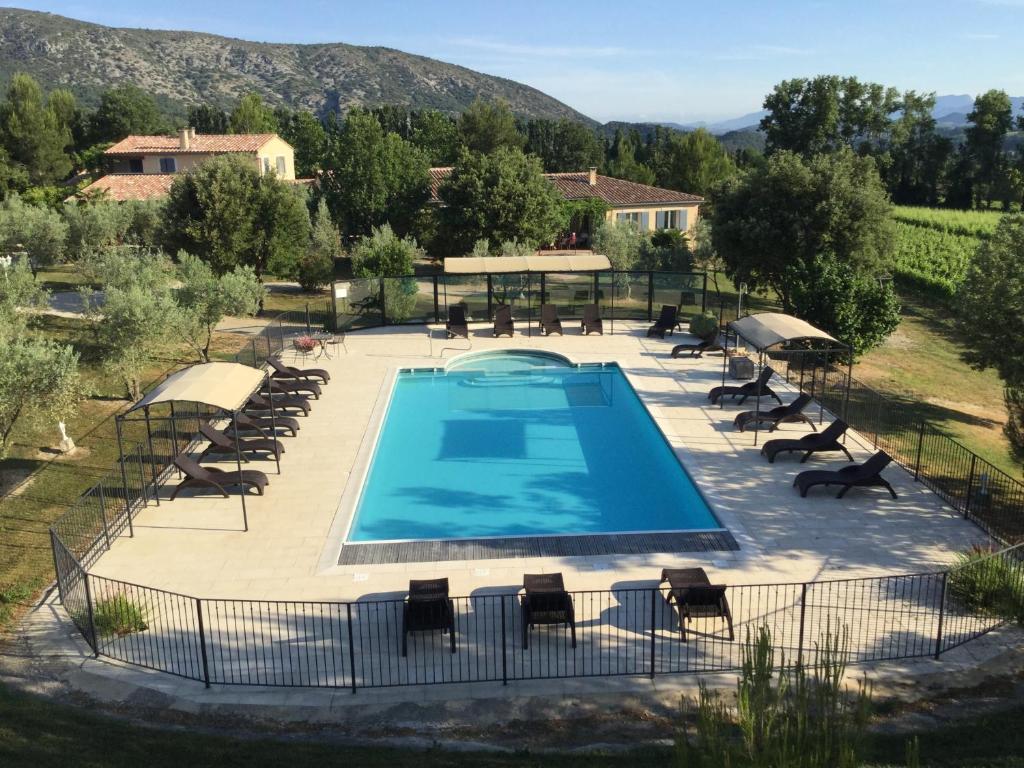 Sous Les Pins gîtes et chambres d'hôtes 83250 La Londe-les-Maures