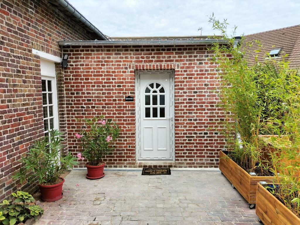 B&B / Chambre d'hôtes Studio - Au fond de la cour 153 Rue Jean Jaurès 60610 Lacroix-Saint-Ouen