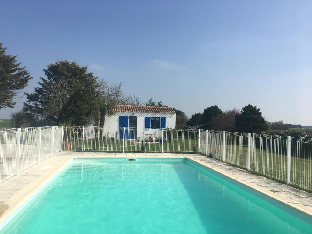 Studio avec piscine Les Rouches, 85230 Beauvoir-sur-Mer