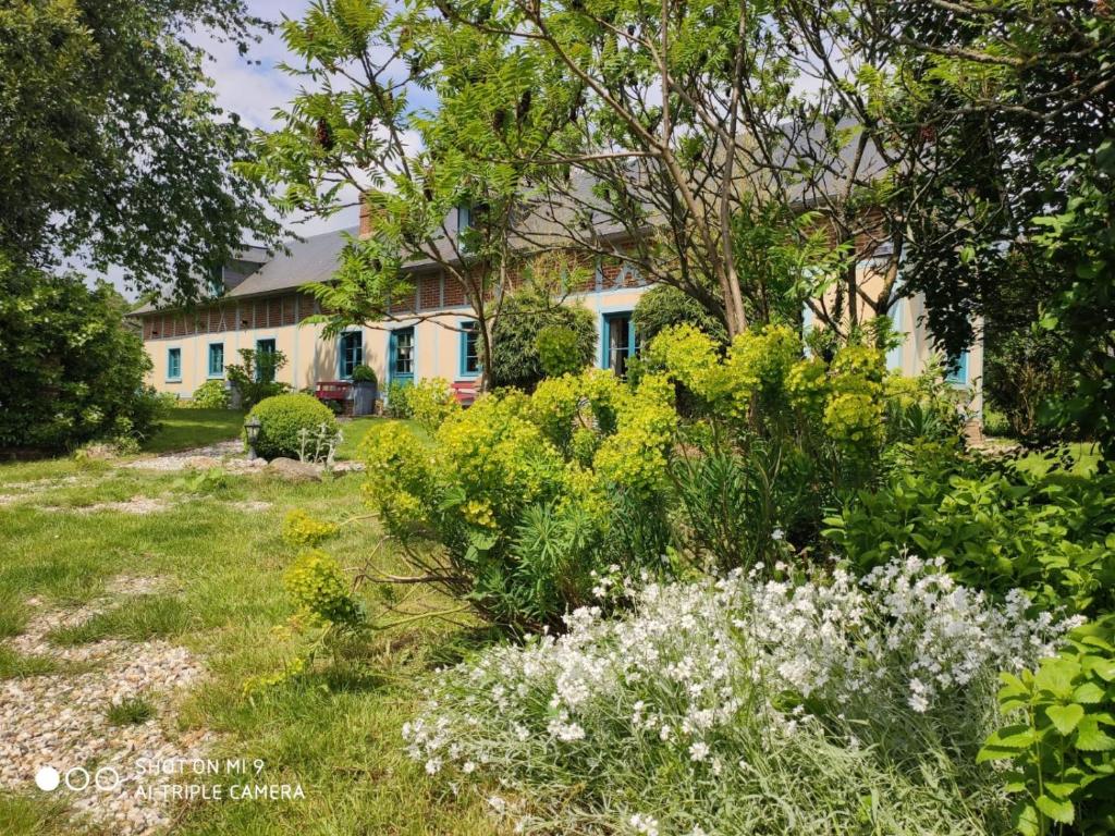STUDIO EN VILLE ET CAMPAGNE