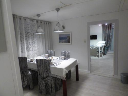 Suite EUGENIE piscine MAISON BLANCHE TULLE
