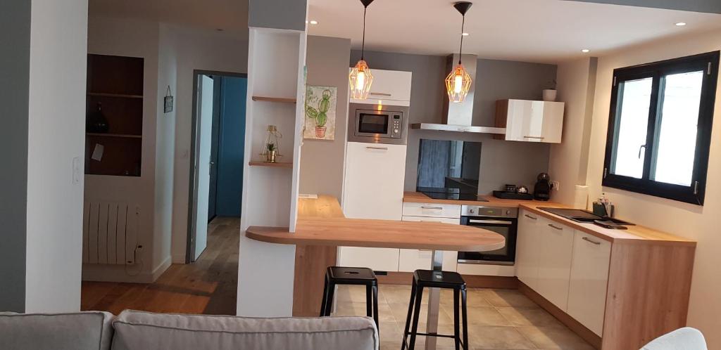 Suite privée avec grand salon et cheminée